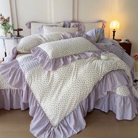 91家纺网 家纺一手货源 找家纺 易辰美 2025新款法式公主风夹棉床盖四件套 艾薇尔-紫