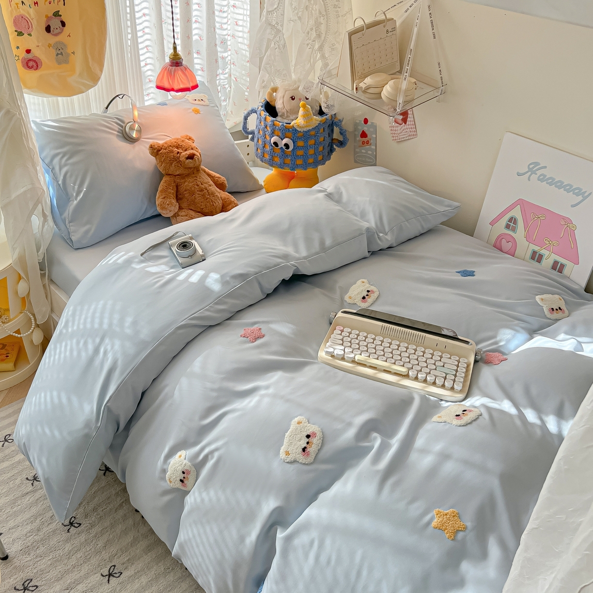 91家纺网 家纺一手货源 找家纺 韩巢家纺 2025新款学生宿舍寝室高低床水洗棉毛巾绣学生季被套床单三件套-幸运熊 幸运熊浅蓝