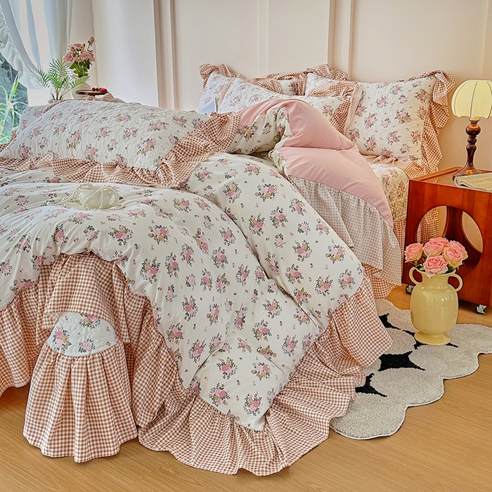 91家纺网 家纺一手货源 找家纺 易辰美 2025新款法式公主风夹棉床盖四件套 蔻依娜-粉