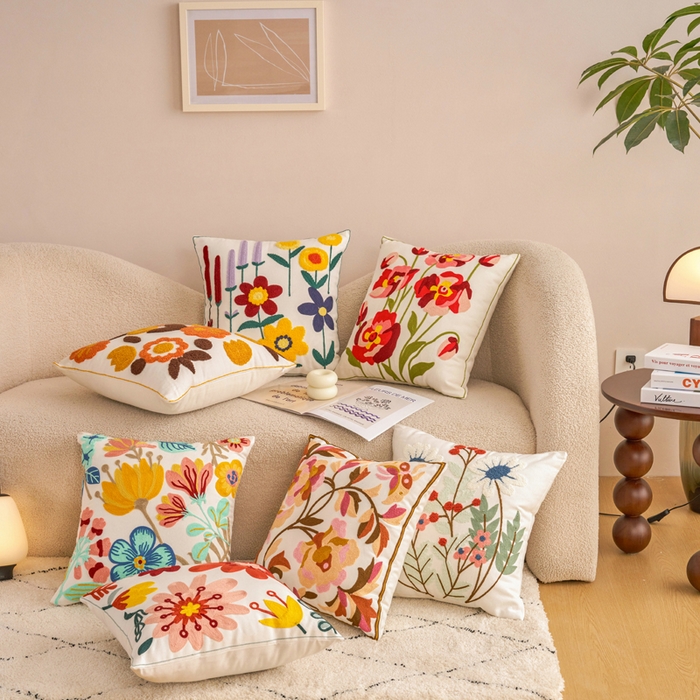 91家纺网 家纺一手货源 找家纺 诺可 2025新款田园风全棉毛巾绣刺绣抱枕枕头枕芯 组合图仅供参考