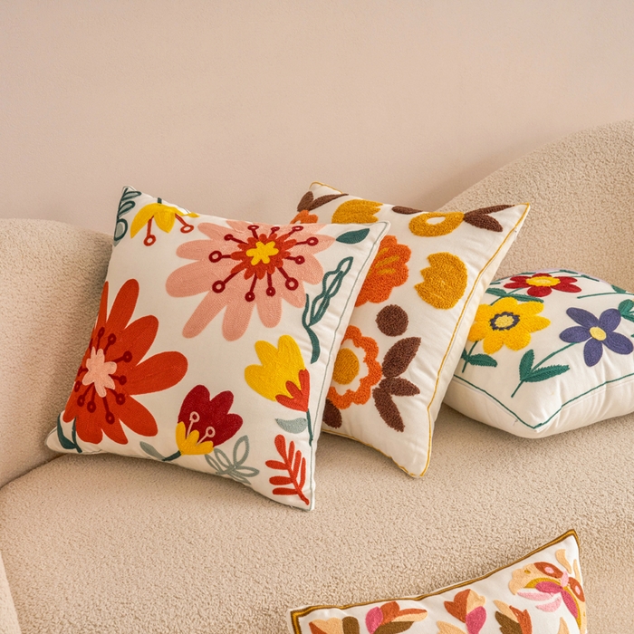 91家纺网 家纺一手货源 找家纺 诺可 2025新款田园风全棉毛巾绣刺绣抱枕枕头枕芯 组合图仅供参考