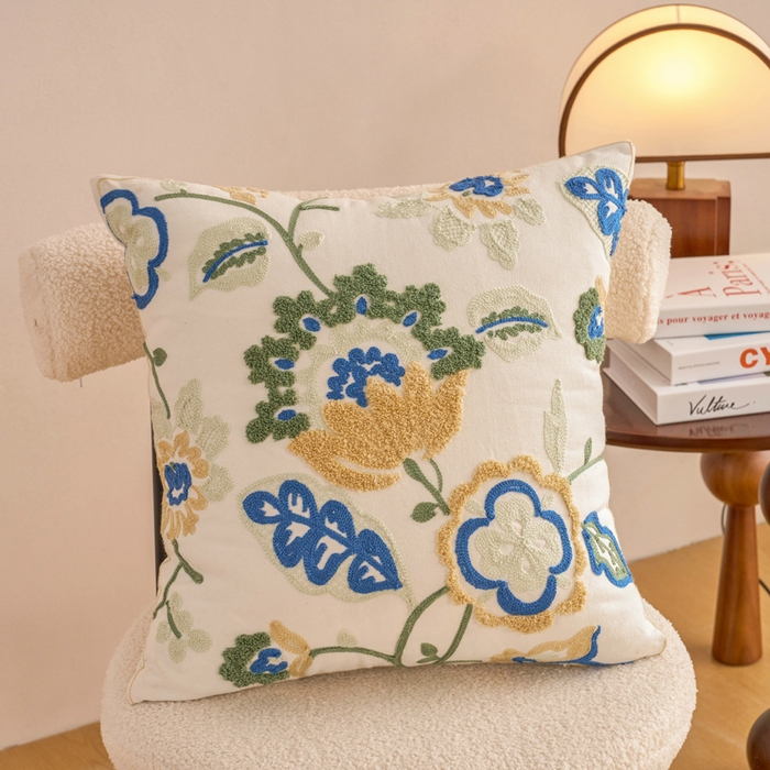 诺可 2025新款田园风全棉毛巾绣刺绣抱枕枕头枕芯 蓝花绮