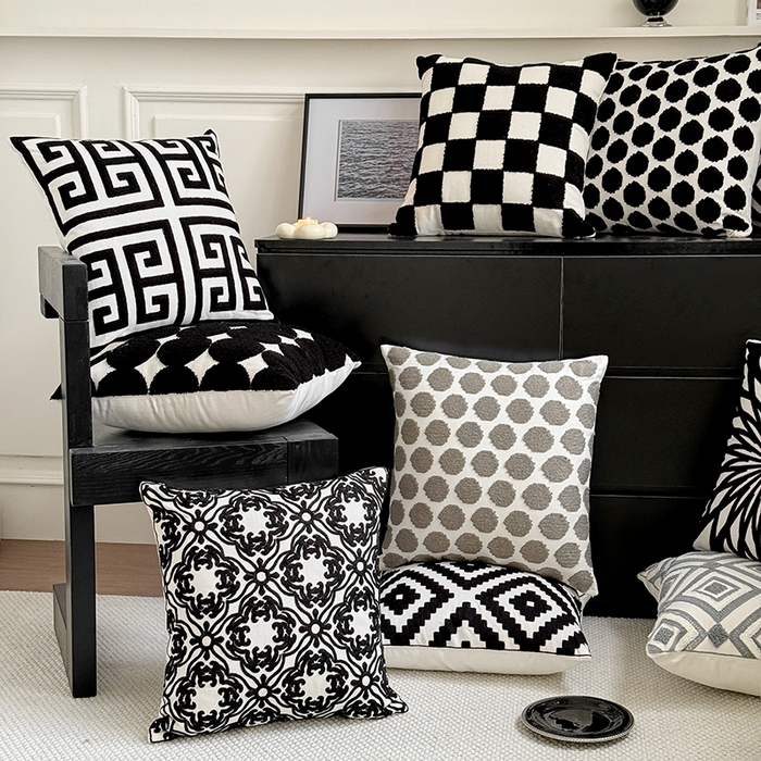 91家纺网 家纺一手货源 找家纺 （总）诺可 2025新款全棉黑白简约系毛巾绣抱枕枕头枕芯