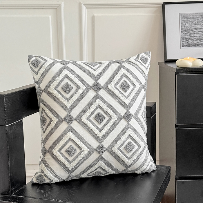 91家纺网 家纺一手货源 找家纺 （总）诺可 2025新款全棉黑白简约系毛巾绣抱枕枕头枕芯