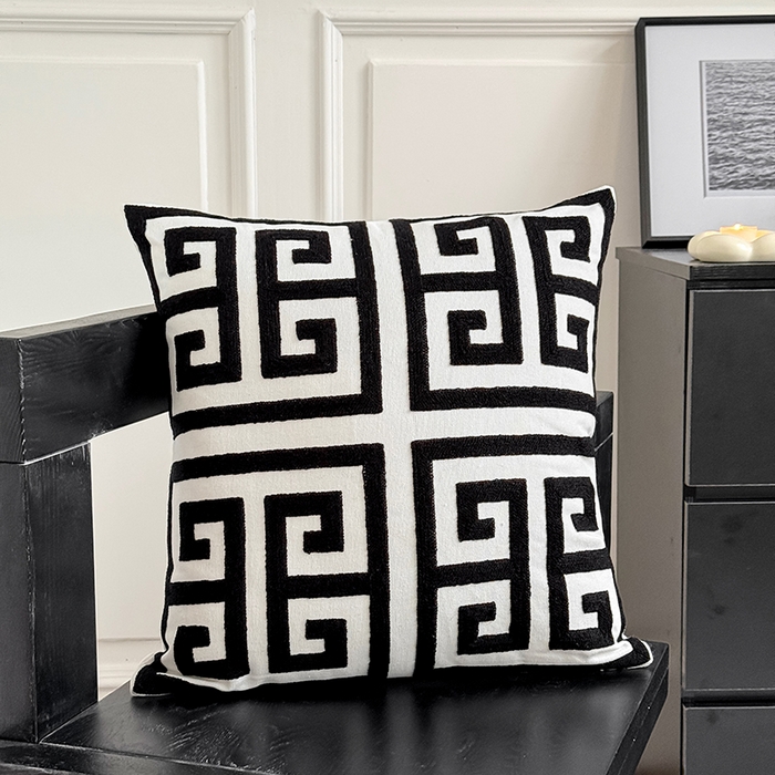 91家纺网 家纺一手货源 找家纺 （总）诺可 2025新款全棉黑白简约系毛巾绣抱枕枕头枕芯