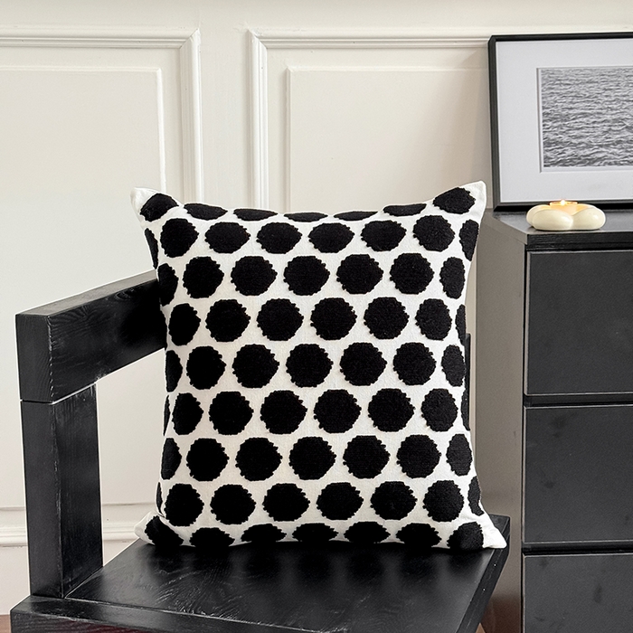 91家纺网 家纺一手货源 找家纺 （总）诺可 2025新款全棉黑白简约系毛巾绣抱枕枕头枕芯