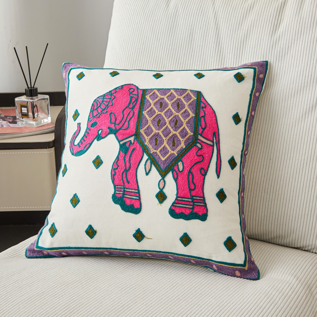 91家纺网 家纺一手货源 找家纺 （总）诺可 2025新款全棉毛巾绣抱枕动物款抱枕