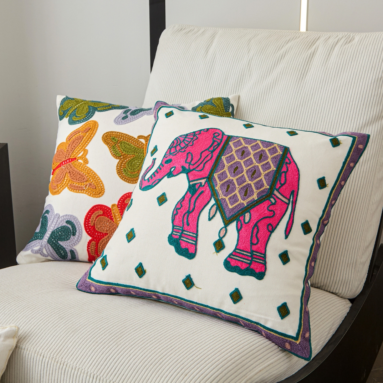 91家纺网 家纺一手货源 找家纺 诺可 2025新款全棉毛巾绣抱枕动物款抱枕 组合图仅供参考