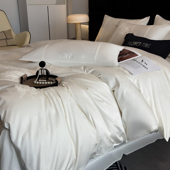 91家纺网 家纺一手货源 找家纺 花时间 2025秋冬新款简约贡缎提花四件套 繁悦系列 繁悦-皓月白