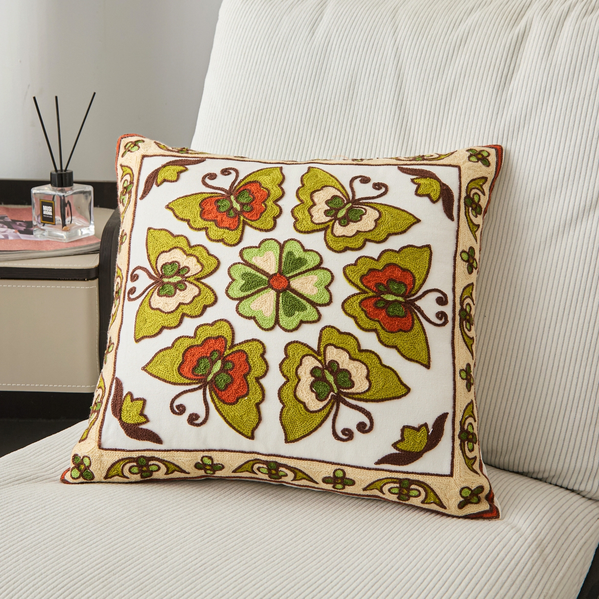 诺可 2025新款全棉毛巾绣抱枕动物款抱枕 蝴蝶-绿