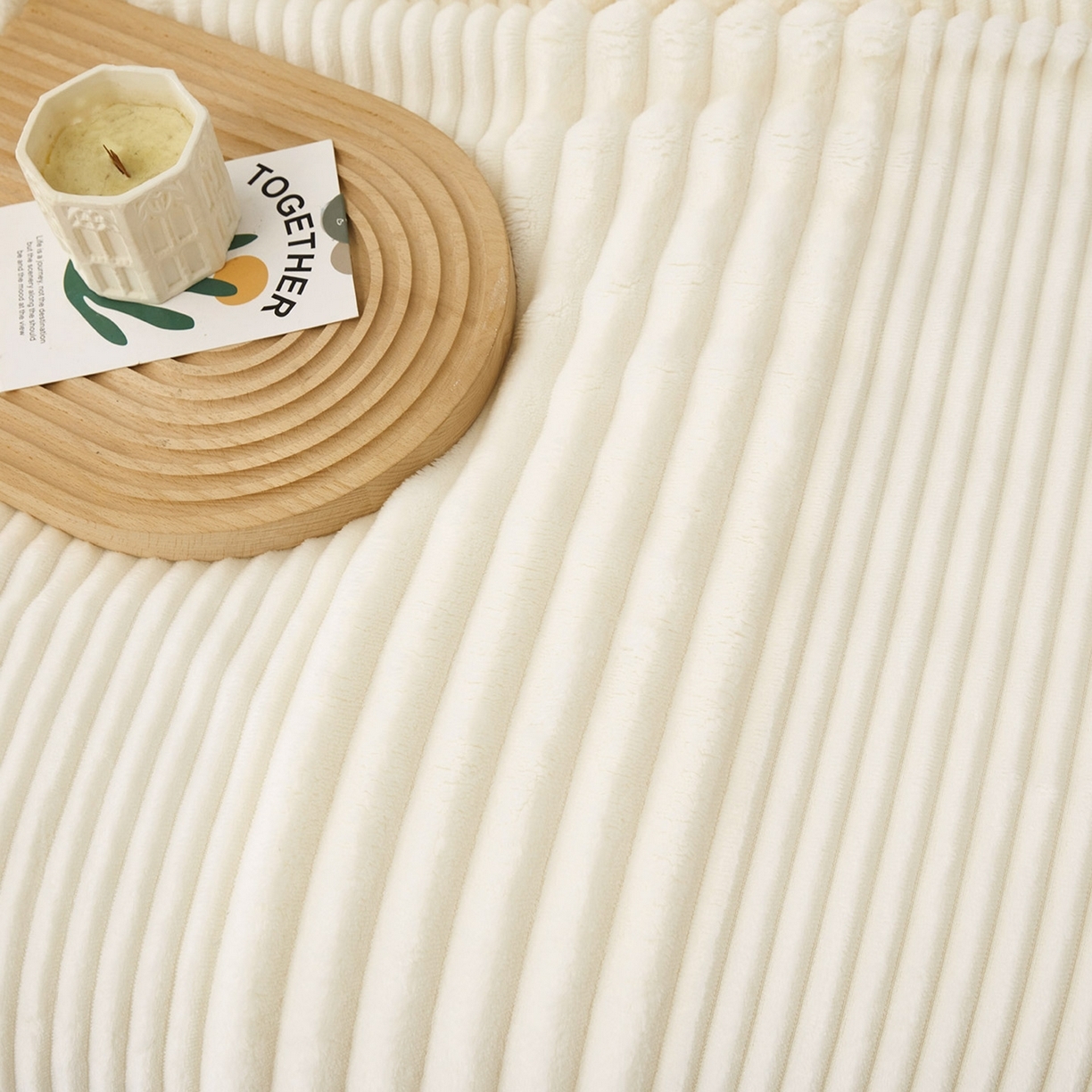 91家纺网 家纺一手货源 找家纺 （总）肖恩毯业2025新款子母条兔毛绒毛毯盖毯休闲毯绒毯毯子跨境专供可打卷外贸出口可定制尺寸