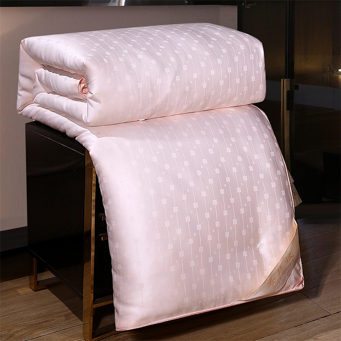 91家纺网 家纺一手货源 找家纺 （总）恒鑫家纺 2025新款提花蚕丝被