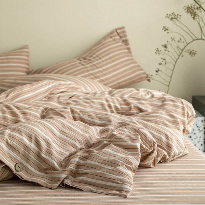 91家纺网 家纺一手货源 找家纺 库里梦家纺 2025新款皱皱纱亚麻纽扣式四件套 条纹-咖