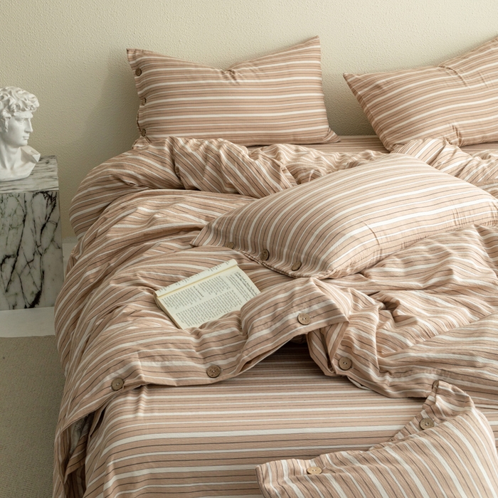 91家纺网 家纺一手货源 找家纺 库里梦家纺 2025新款皱皱纱亚麻纽扣式四件套 条纹-咖