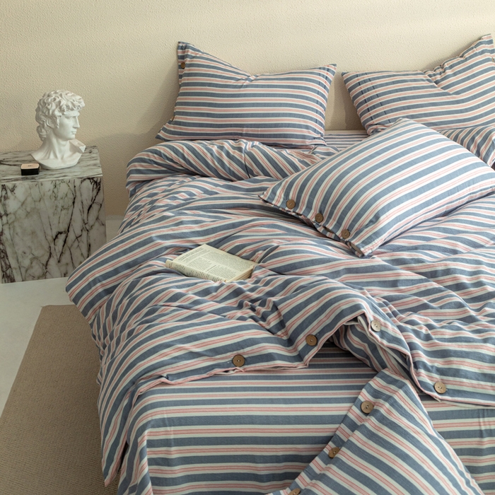 91家纺网 家纺一手货源 找家纺 库里梦家纺 2025新款皱皱纱亚麻纽扣式四件套 条纹-蓝粉