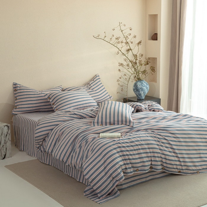 91家纺网 家纺一手货源 找家纺 库里梦家纺 2025新款皱皱纱亚麻纽扣式四件套 条纹-蓝粉