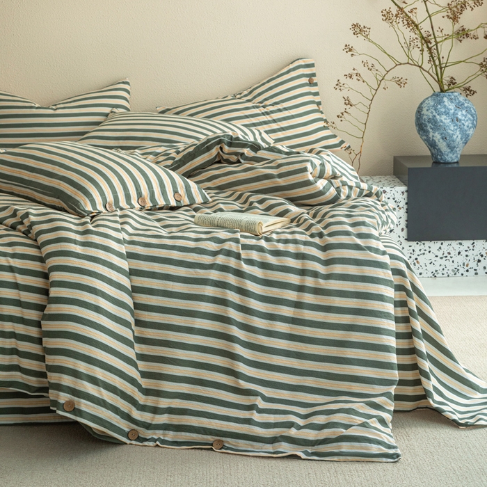 91家纺网 家纺一手货源 找家纺 库里梦家纺 2025新款皱皱纱亚麻纽扣式四件套 条纹-青