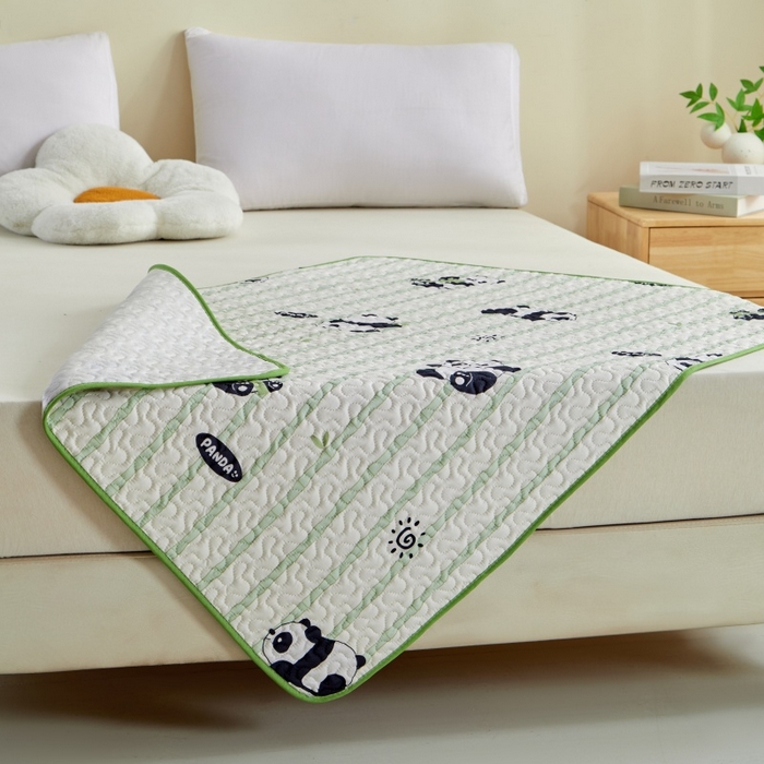 91家纺网 家纺一手货源 找家纺 芙绣家纺 2025新款亲肤棉隔尿垫婴儿童夏季防水透气可水洗大尺寸宝宝隔夜床单姨妈经期床垫 竹韵熊猫