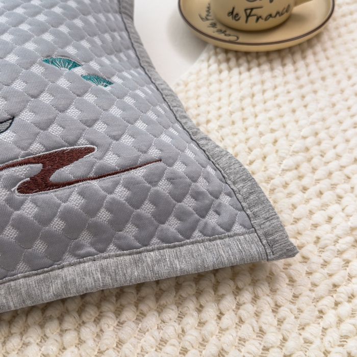 91家纺网 家纺一手货源 找家纺 诺可 2025新款夏凉茶叶枕凉感凉豆豆枕头枕芯 亭子