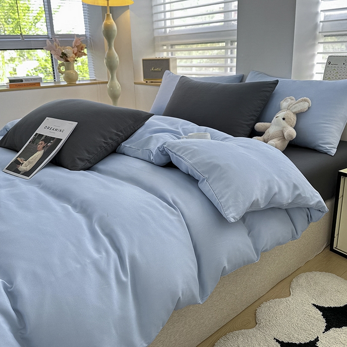 91家纺网 家纺一手货源 找家纺 优纤家纺 2025新款简约亲肤四件套床单床笠学生三件套-纯色混搭系列 洛克浅蓝