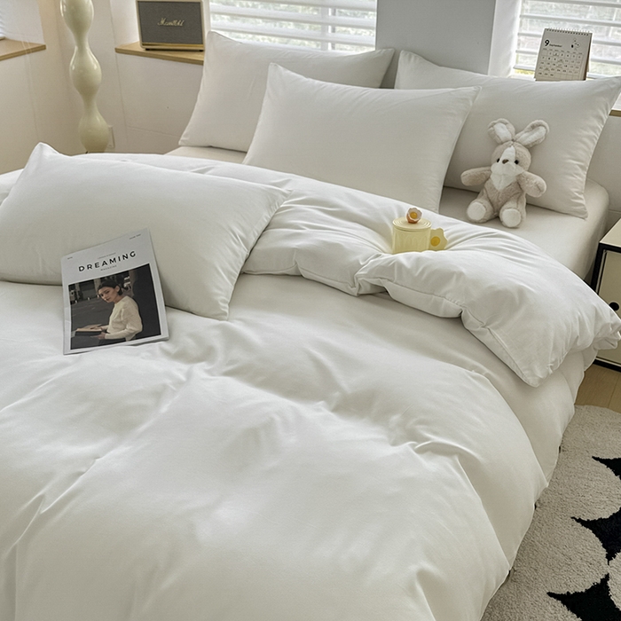 91家纺网 家纺一手货源 找家纺 优纤家纺 2025新款简约亲肤四件套床单床笠学生三件套-纯色混搭系列 奶昔白