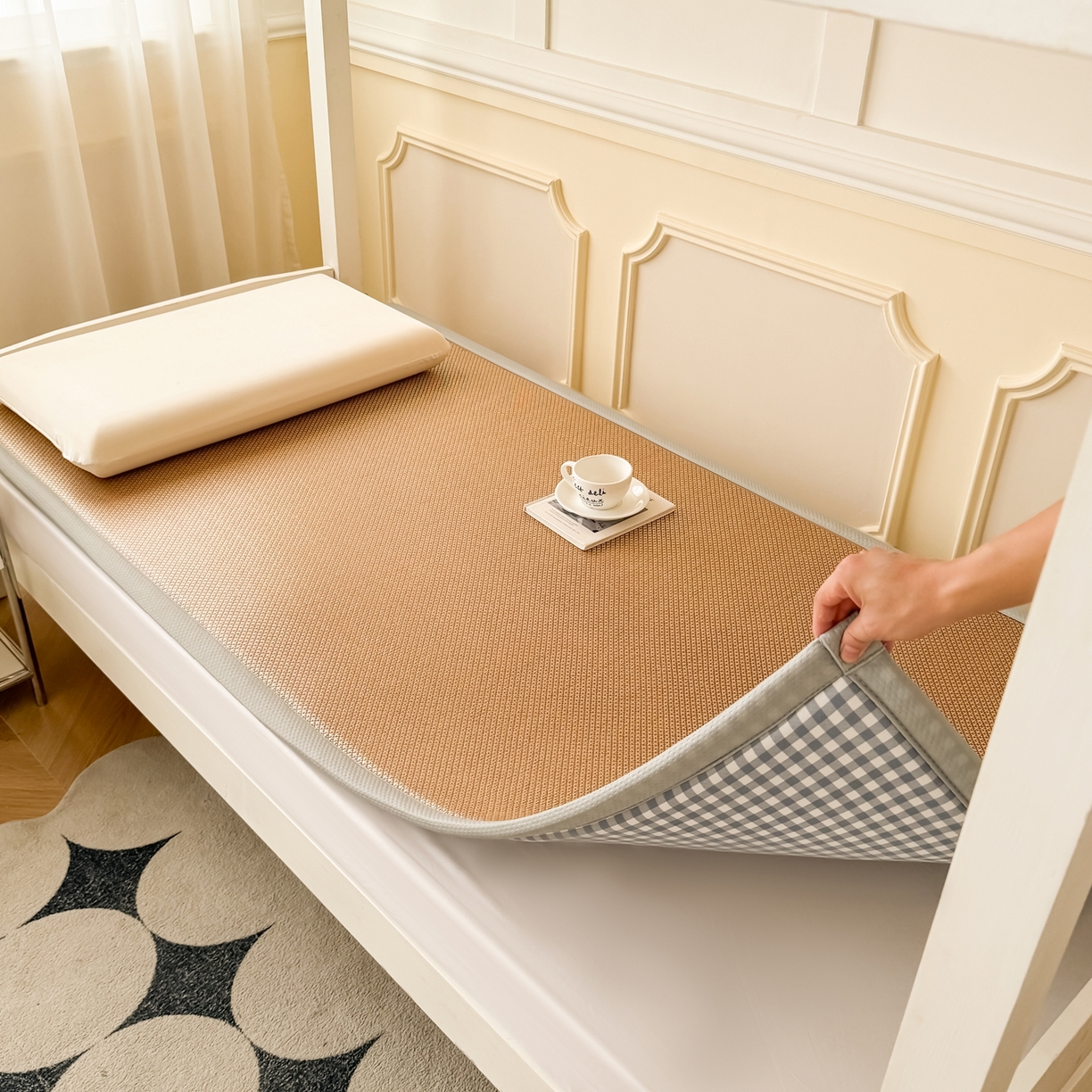 91家纺网 家纺一手货源 找家纺 （总）卡罗兰 2025新款提花冰藤按摩床褥双面四季通用学生床垫