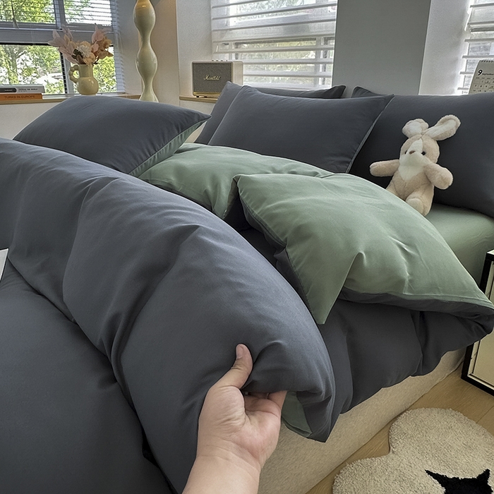 91家纺网 家纺一手货源 找家纺 优纤家纺 2025新款简约亲肤四件套床单床笠学生三件套-纯色混搭系列 深灰抹茶