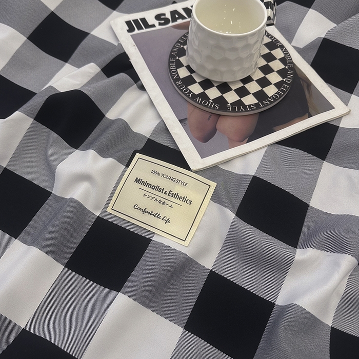 91家纺网 家纺一手货源 找家纺 优纤家纺 2025新款简约亲肤四件套床单床笠学生三件套-格子条纹系列 黑白大格