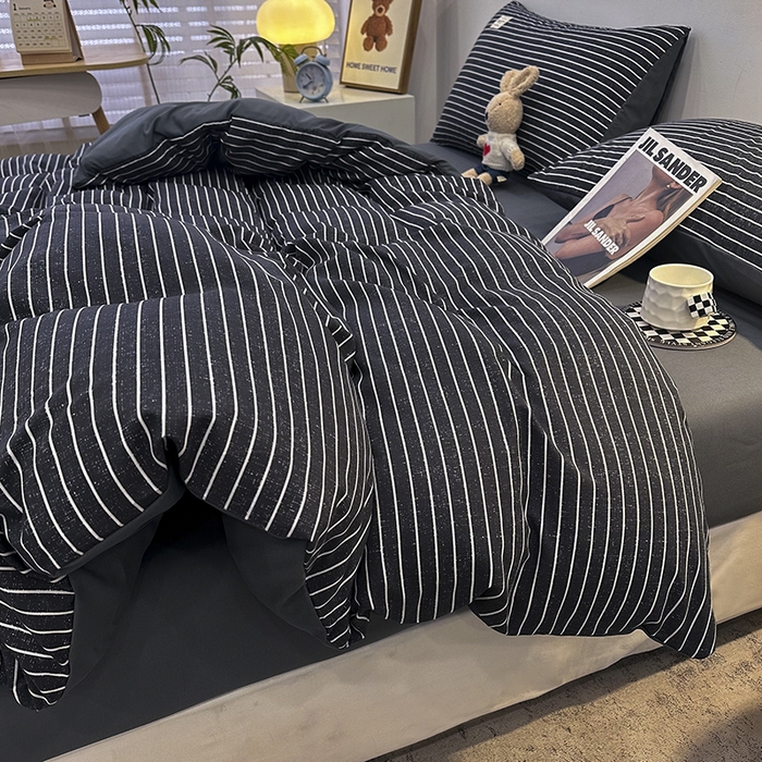 91家纺网 家纺一手货源 找家纺 优纤家纺 2025新款简约亲肤四件套床单床笠学生三件套-格子条纹系列 黑白条