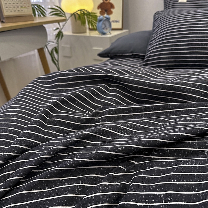 91家纺网 家纺一手货源 找家纺 优纤家纺 2025新款简约亲肤四件套床单床笠学生三件套-格子条纹系列 黑白条