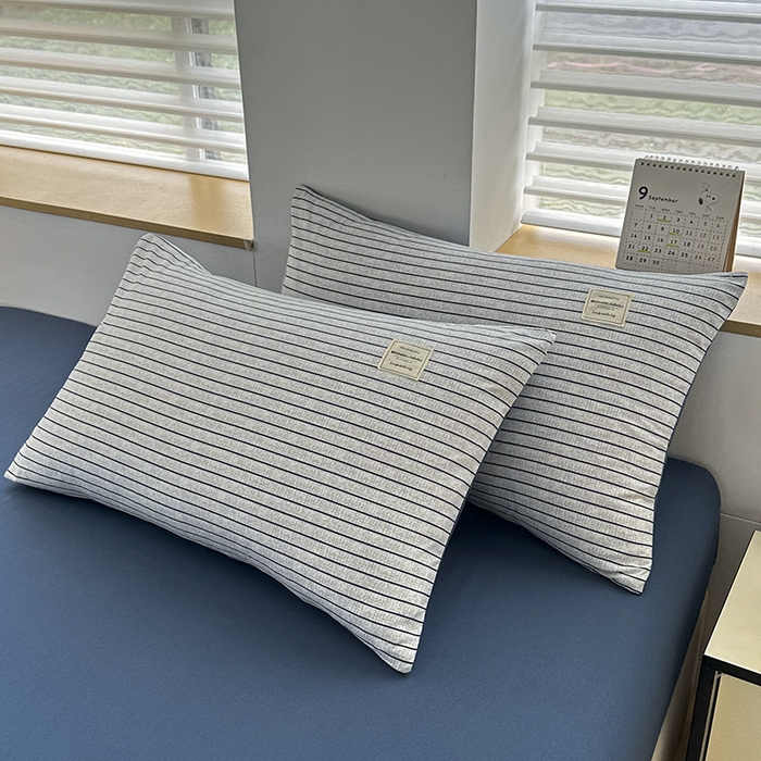 91家纺网 家纺一手货源 找家纺 （总）优纤家纺 2025新款简约亲肤四件套床单床笠学生三件套-格子条纹系列