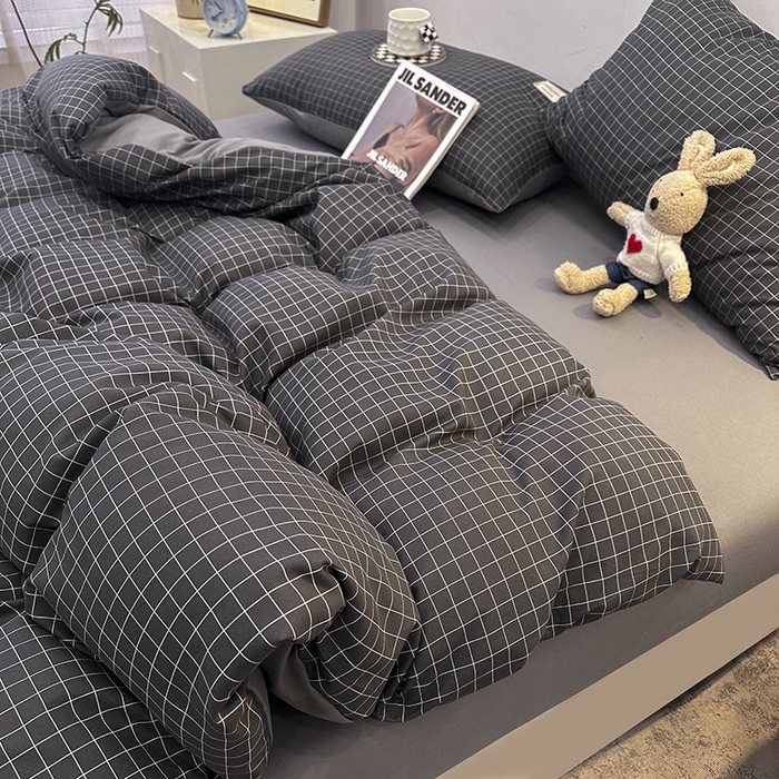 91家纺网 家纺一手货源 找家纺 （总）优纤家纺 2025新款简约亲肤四件套床单床笠学生三件套-格子条纹系列
