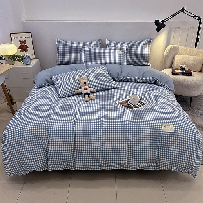 91家纺网 家纺一手货源 找家纺 优纤家纺 2025新款简约亲肤四件套床单床笠学生三件套-格子条纹系列 蓝小格