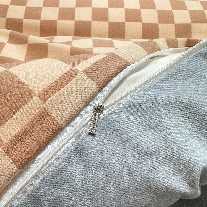 91家纺网 家纺一手货源 找家纺 卡普家居 2025新款全棉纯棉磨毛加厚四件套系列-四件套 南笙