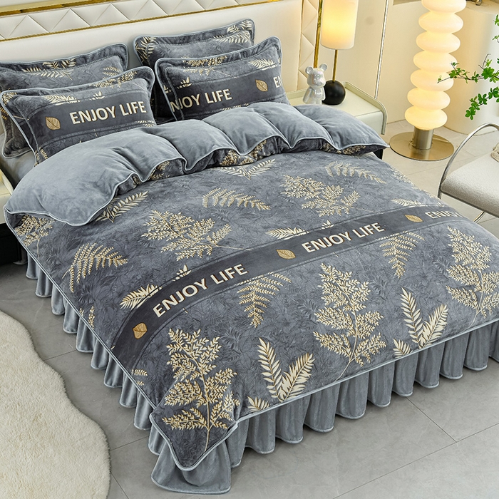 91家纺网 家纺一手货源 找家纺 （总） 妮恒美 2025新款牛奶绒印花床裙款四件套法莱绒四件套珊瑚金貂绒四件套