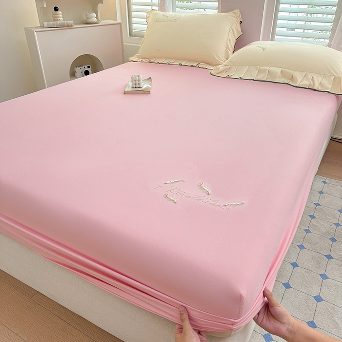 91家纺网 家纺一手货源 找家纺 柔享家（原芷澜家纺） 2025新款法式纯色水洗棉刺绣绣花磨毛床笠汇总（有同款四件套） 粉玉+米黄