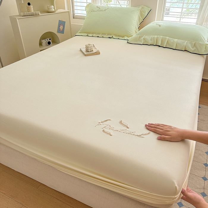 柔享家（原芷澜家纺） 2025新款法式纯色水洗棉刺绣绣花磨毛床笠汇总（有同款四件套） 米黄+嫩绿