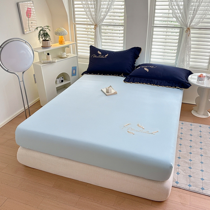 91家纺网 家纺一手货源 找家纺 柔享家（原芷澜家纺） 2025新款法式纯色水洗棉刺绣绣花磨毛床笠汇总（有同款四件套） 天际蓝+藏蓝