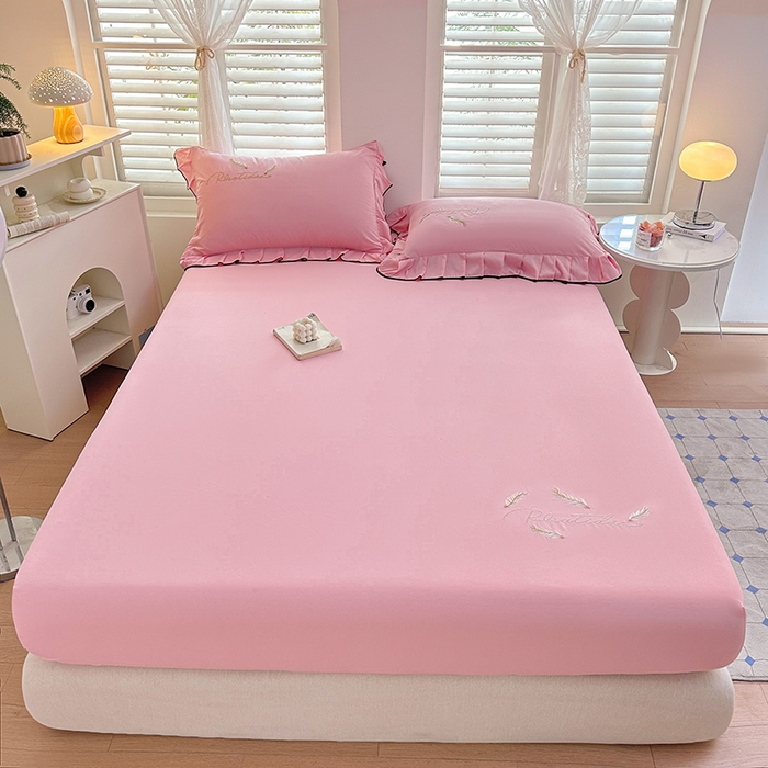 91家纺网 家纺一手货源 找家纺 柔享家（原芷澜家纺） 2025新款法式纯色水洗棉刺绣绣花磨毛床笠汇总（有同款四件套） 粉玉