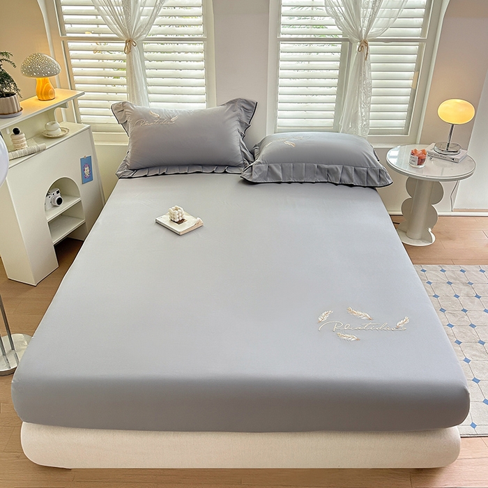 91家纺网 家纺一手货源 找家纺 柔享家（原芷澜家纺） 2025新款法式纯色水洗棉刺绣绣花磨毛床笠汇总（有同款四件套） 浅灰