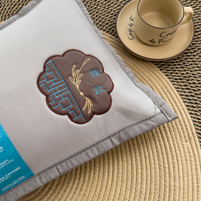 91家纺网 家纺一手货源 找家纺 诺可 2025新款夏凉凉感枕茶香枕 枕头枕芯 雅致