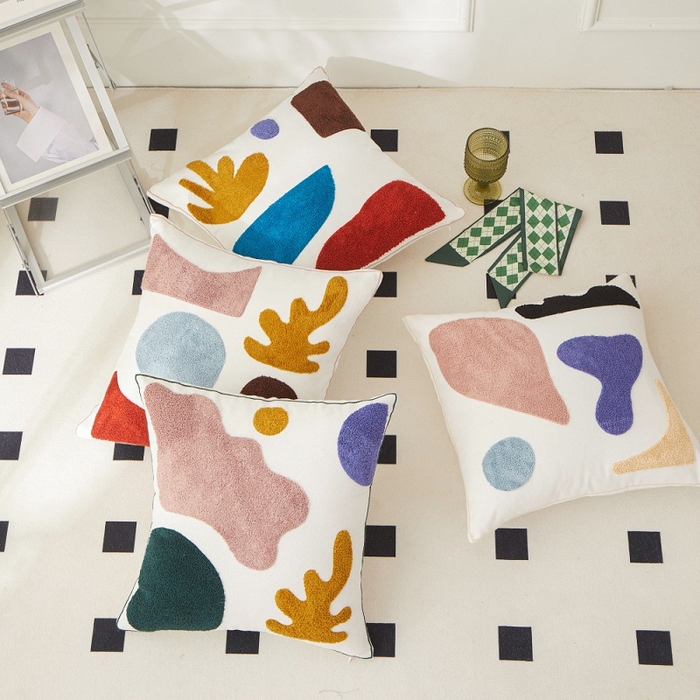 91家纺网 家纺一手货源 找家纺 （总）诺可 2025新款醒春集全棉毛巾绣抱枕枕头枕芯-彩色暖日几何系列