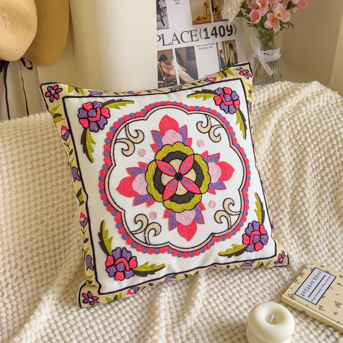 91家纺网 家纺一手货源 找家纺 （总）诺可 2025新款醒春集全棉毛巾绣抱枕枕头枕芯-彩色暖日几何系列