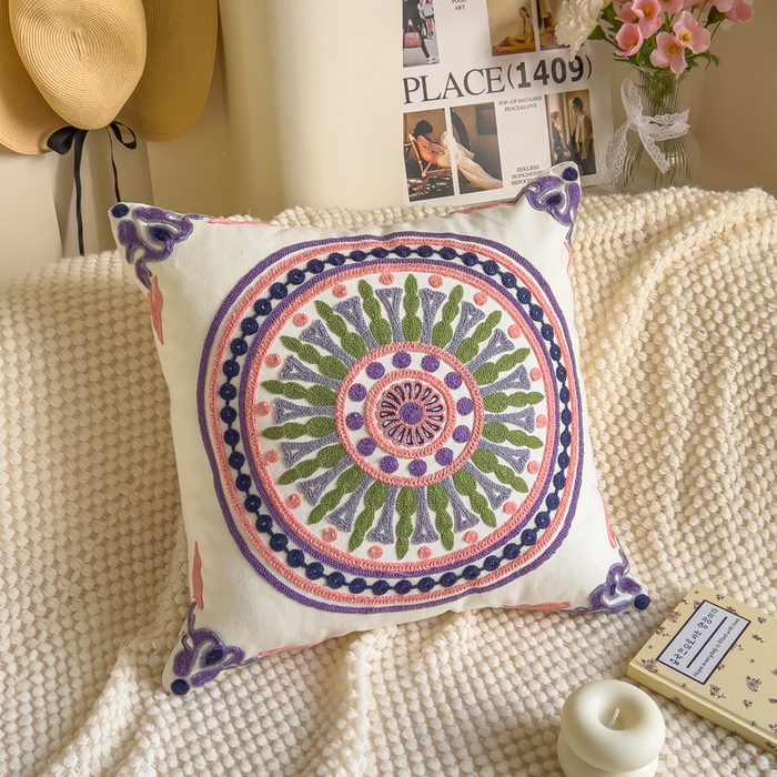 91家纺网 家纺一手货源 找家纺 （总）诺可 2025新款醒春集全棉毛巾绣抱枕枕头枕芯-彩色暖日几何系列