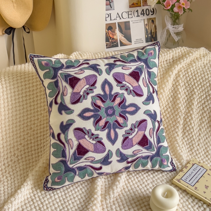 诺可 2025新款醒春集全棉毛巾绣抱枕枕头枕芯-彩色暖日几何系列 喇叭花-紫