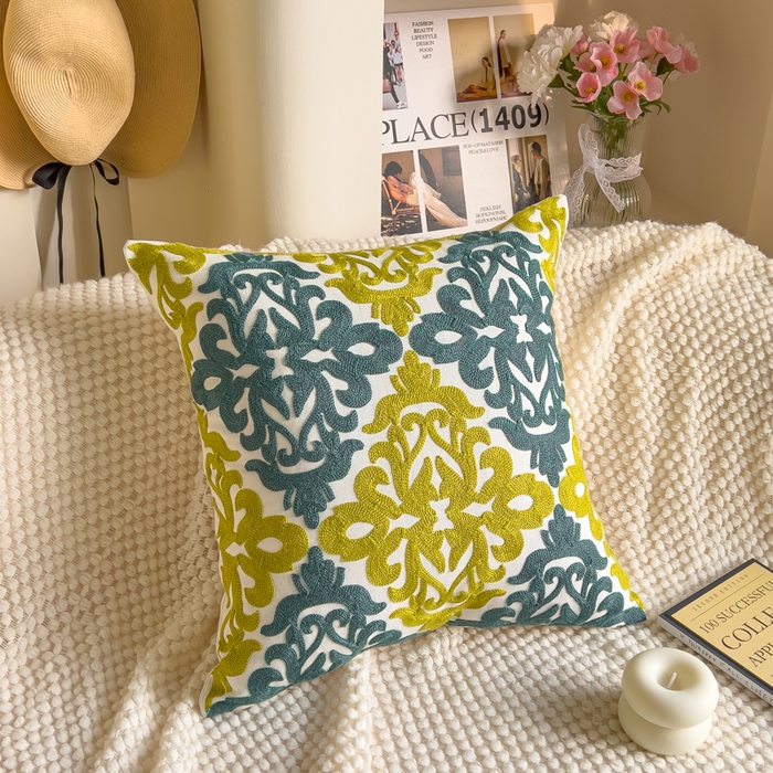 91家纺网 家纺一手货源 找家纺 （总）诺可 2025新款醒春集全棉毛巾绣抱枕枕头枕芯-彩色春日花束系列