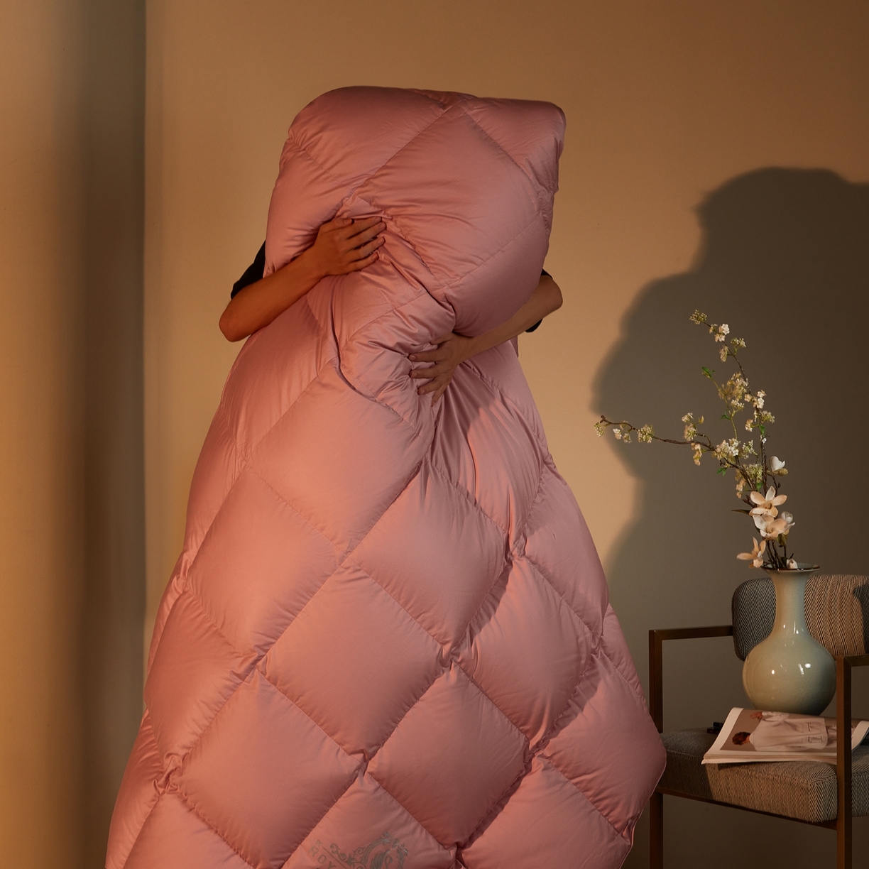 91家纺网 家纺一手货源 找家纺 织梦人羽绒工厂店2025新款高蓬松羽绒被85鸭绒大牌同款花型-莱赛尔+棉纯色系列 莱赛尔-豆沙