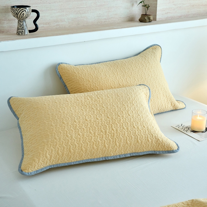 91家纺网 家纺一手货源 找家纺 春皖家纺 2025新款全棉纯棉多功能单枕套 枕套单件 洛格-黄