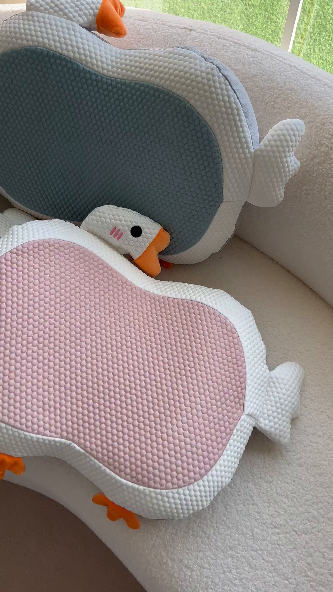 91家纺网 家纺一手货源 找家纺 （总）诺可 2025新款凉感凉豆豆记忆枕猫肚枕枕头枕芯-卡通冰大鹅