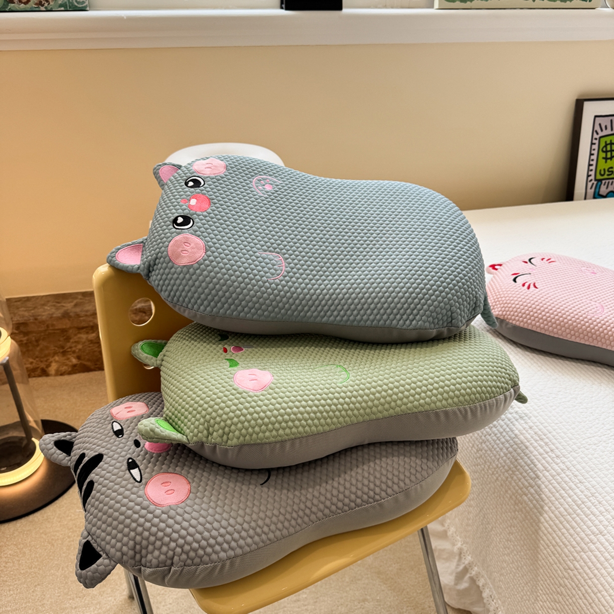 91家纺网 家纺一手货源 找家纺 诺可 2025新款凉感凉豆豆记忆枕猫肚枕枕头枕芯-冰招财猫 蓝色